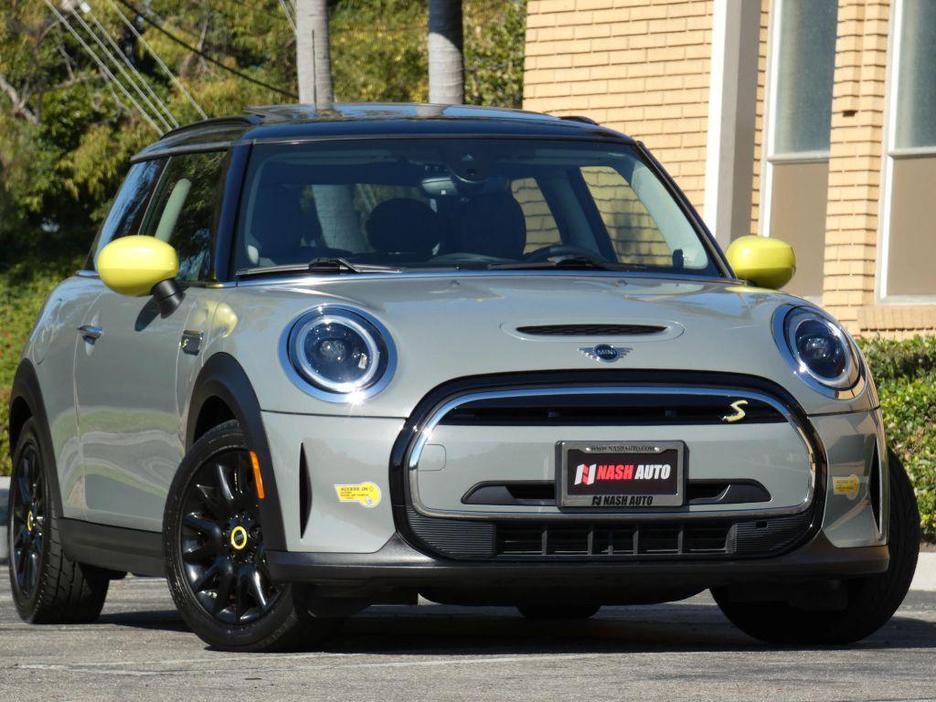 used 2022 MINI Hardtop car, priced at $17,990
