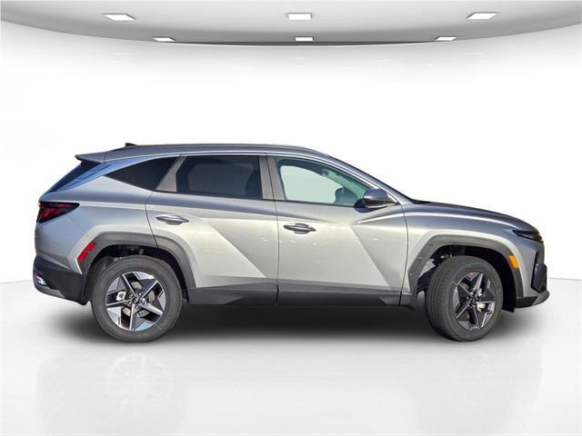 new 2026 Hyundai TUCSON Hybrid car, priced at $37,255
