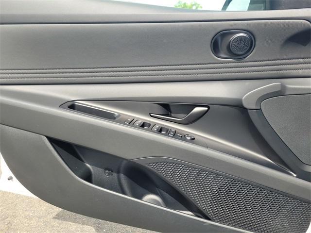 new 2025 Hyundai ELANTRA HEV car, priced at $27,450