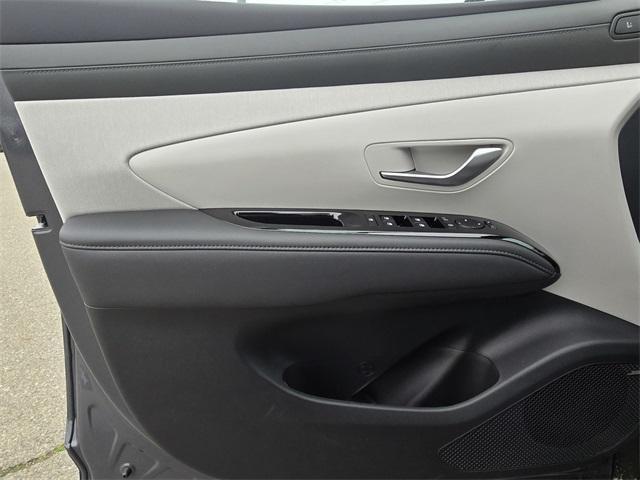 new 2026 Hyundai TUCSON Hybrid car, priced at $44,040