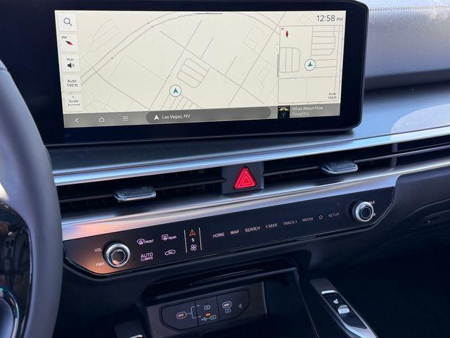 new 2026 Kia Sorento Hybrid car, priced at $38,626