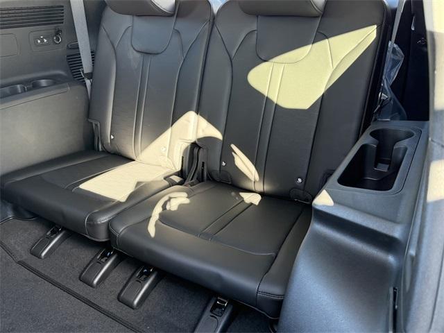 new 2026 Kia Sorento car, priced at $35,302