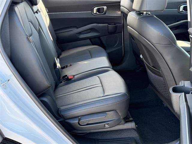 new 2026 Kia Sorento car, priced at $35,302