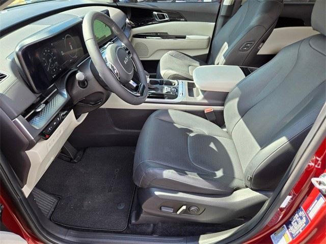 used 2024 Kia Carnival car, priced at $40,875