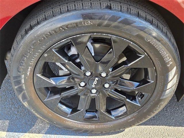 used 2024 Kia Carnival car, priced at $40,875