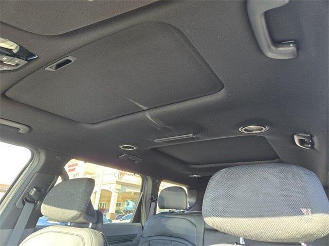 new 2026 Kia EV9 car, priced at $72,325