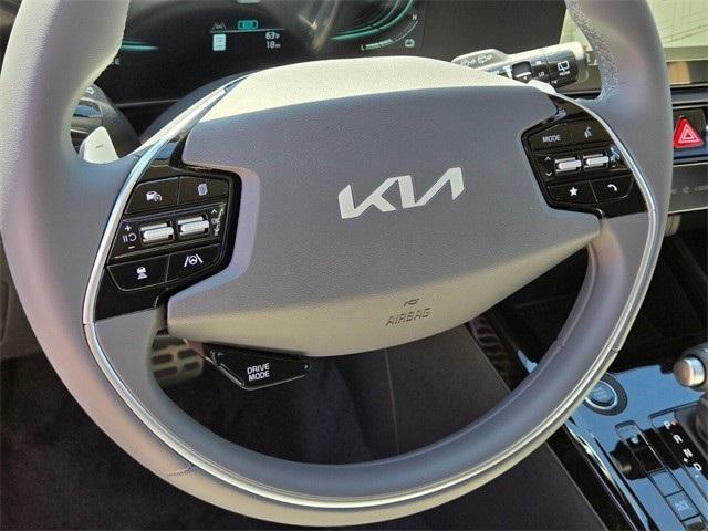 new 2025 Kia Niro car