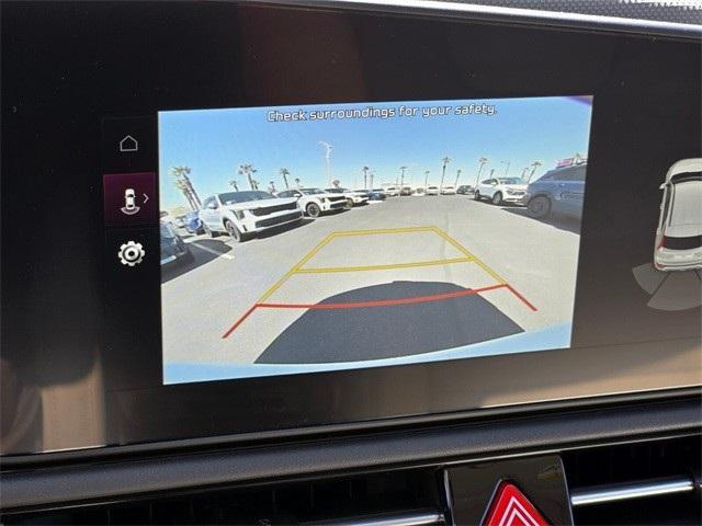 new 2025 Kia Niro car