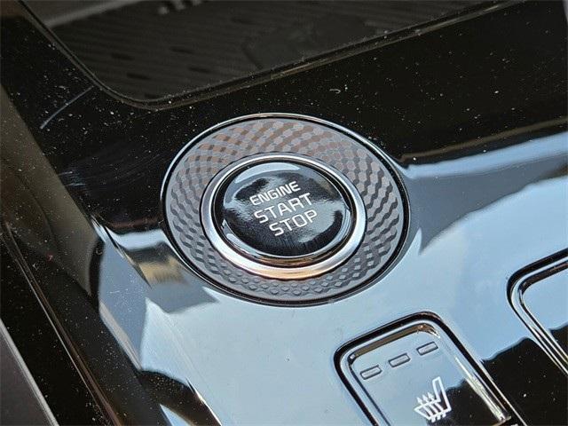 new 2025 Kia Niro car