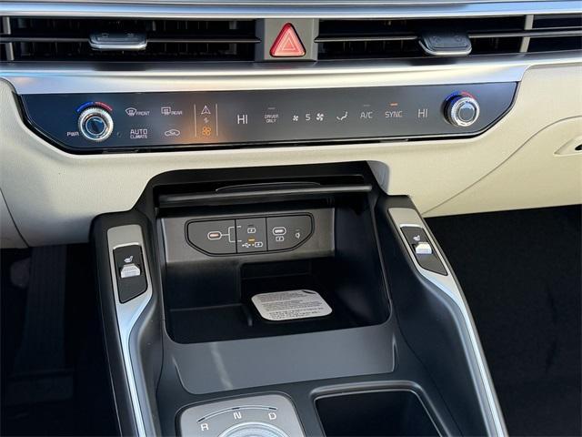 new 2026 Kia Sorento Hybrid car, priced at $43,210