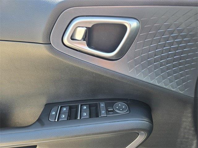 new 2025 Kia Soul car, priced at $26,915