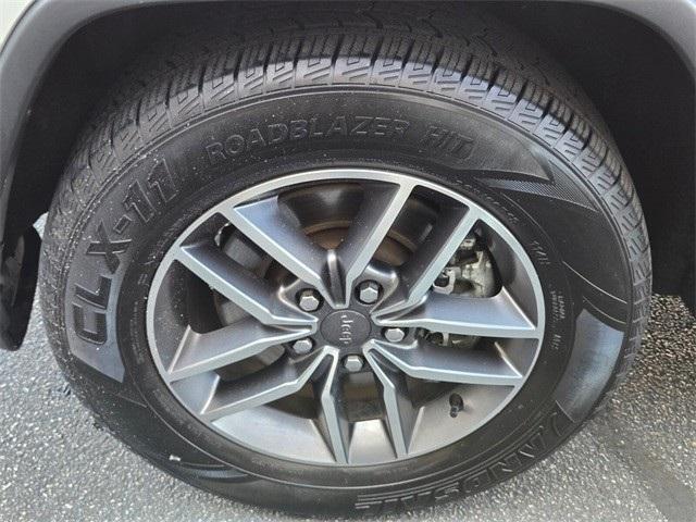 used 2022 Jeep Grand Cherokee WK car, priced at $20,325