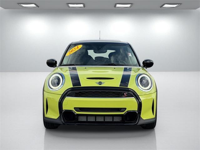 used 2024 MINI Hardtop car, priced at $24,450
