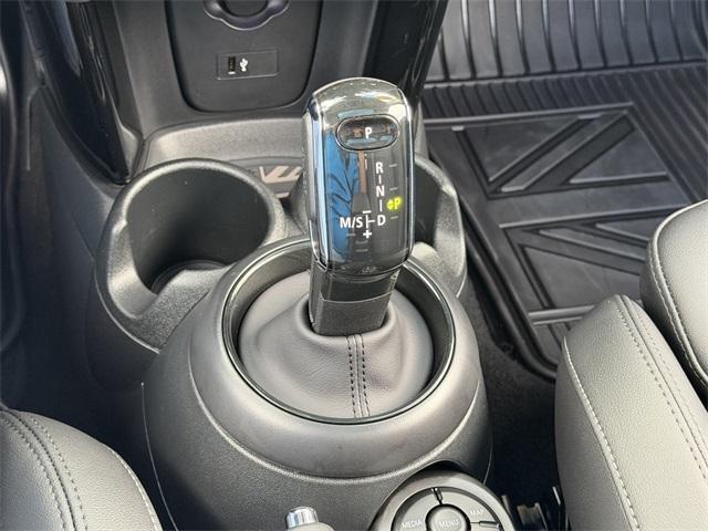 used 2024 MINI Hardtop car, priced at $24,450