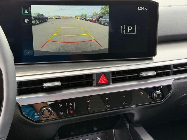 new 2026 Kia Sorento car, priced at $29,914