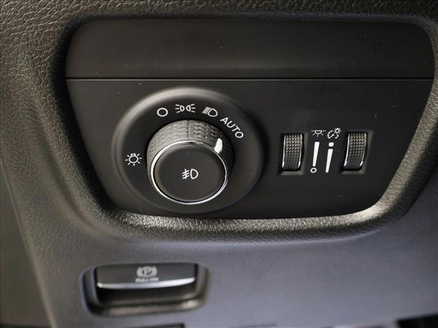 used 2023 Jeep Grand Cherokee car, priced at $29,403