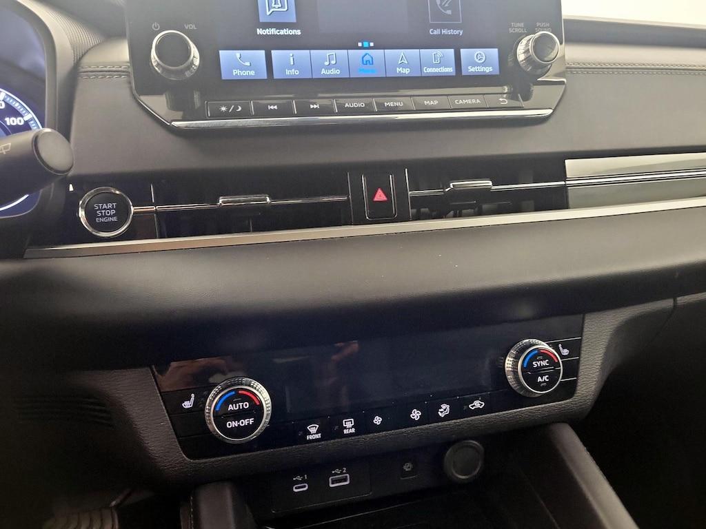 used 2024 Mitsubishi Outlander car, priced at $22,998