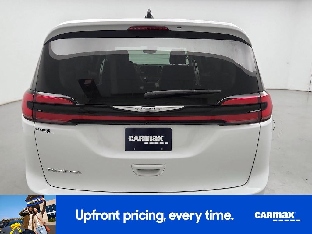 used 2024 Chrysler Pacifica car, priced at $26,998