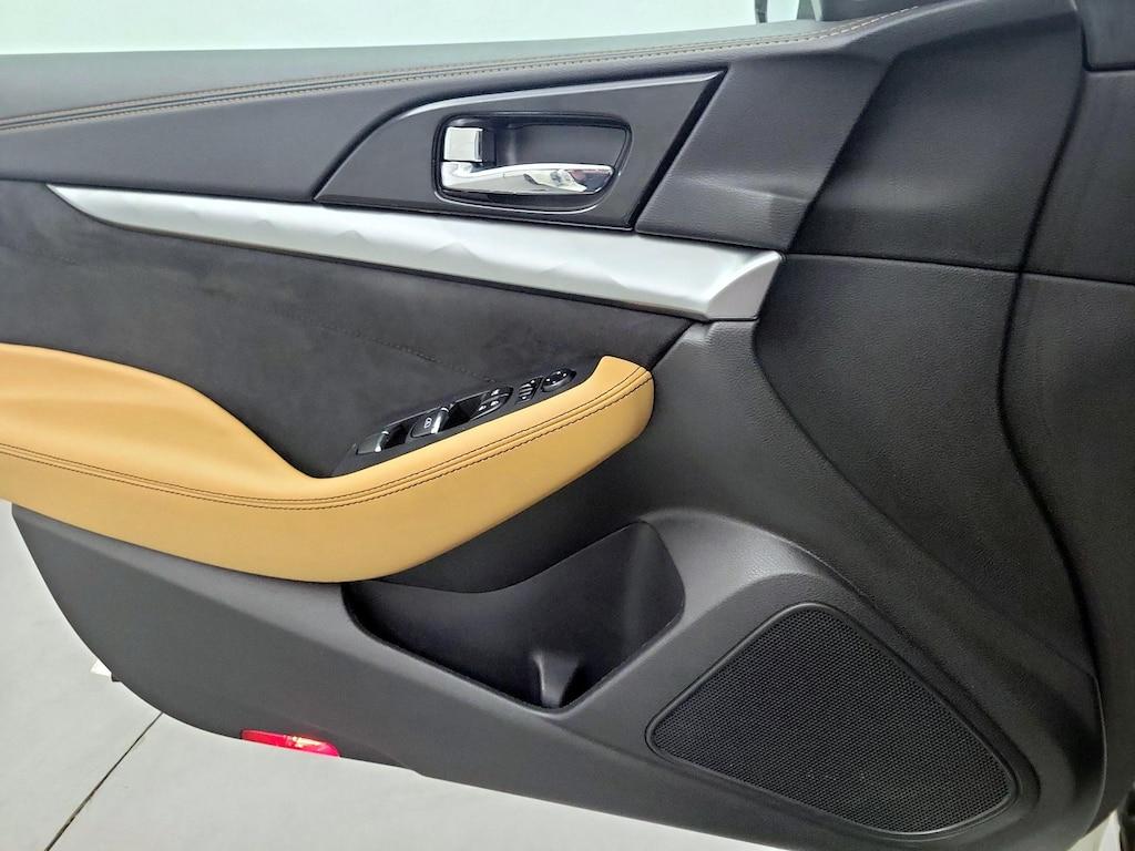 used 2016 Nissan Maxima car, priced at $18,998