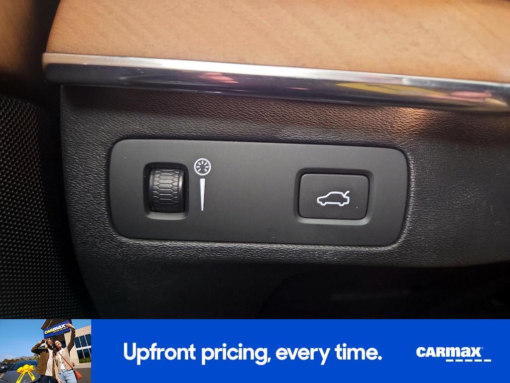 used 2018 Volvo XC90 car, priced at $25,998