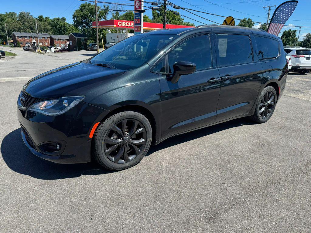 used 2020 Chrysler Pacifica car, priced at $17,400