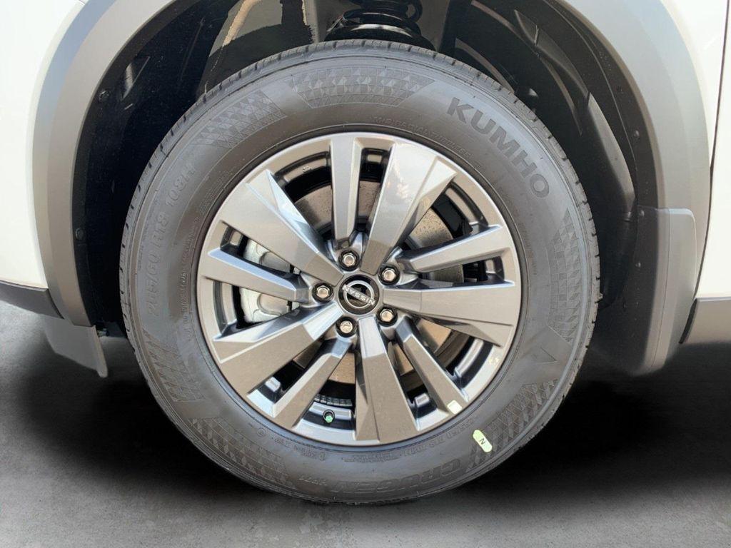 new 2025 Nissan Pathfinder car, priced at $37,300