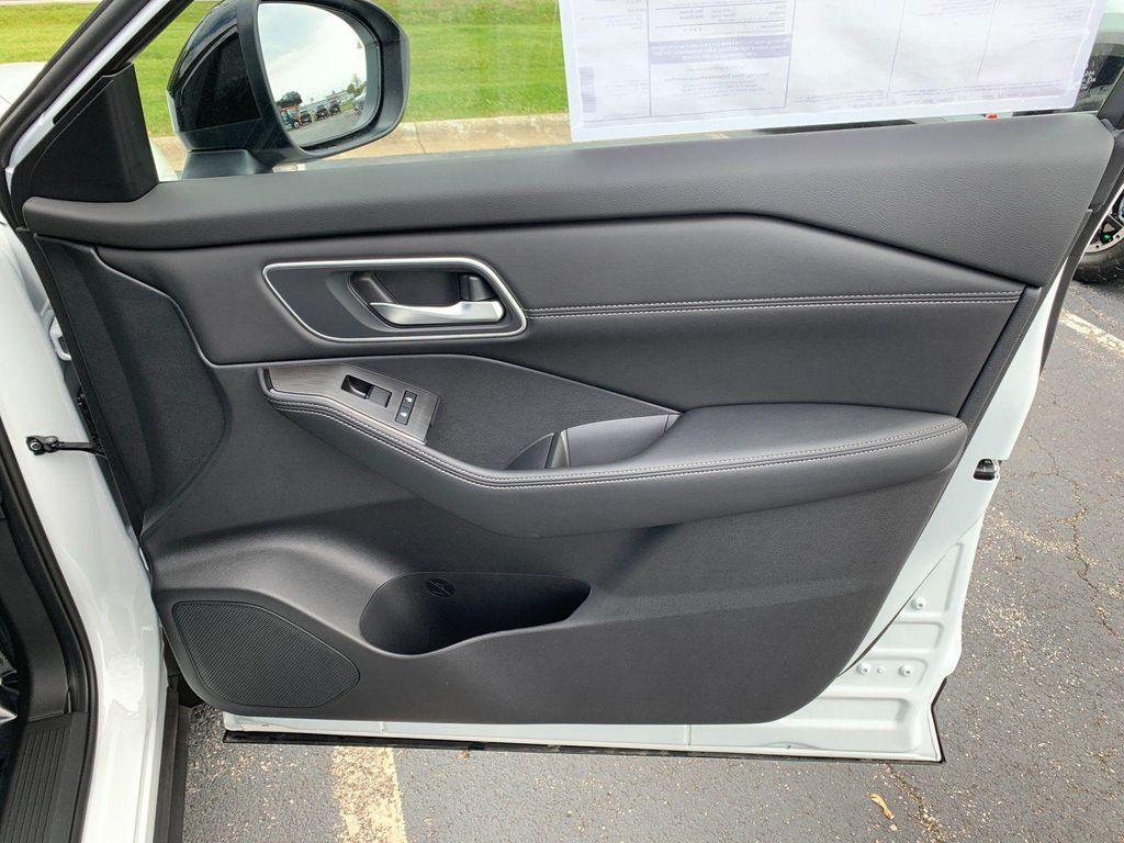 new 2026 Nissan Rogue car, priced at $42,095