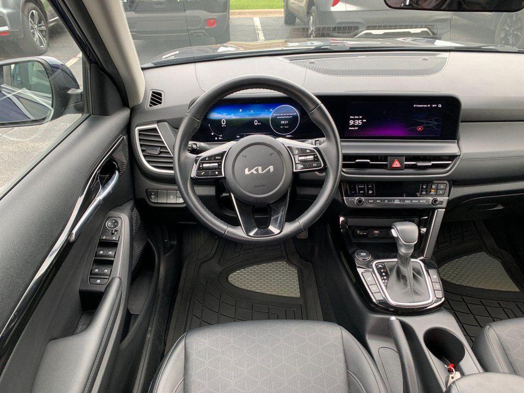 used 2024 Kia Seltos car, priced at $22,135