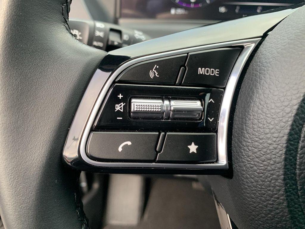 used 2025 Kia Seltos car, priced at $25,560