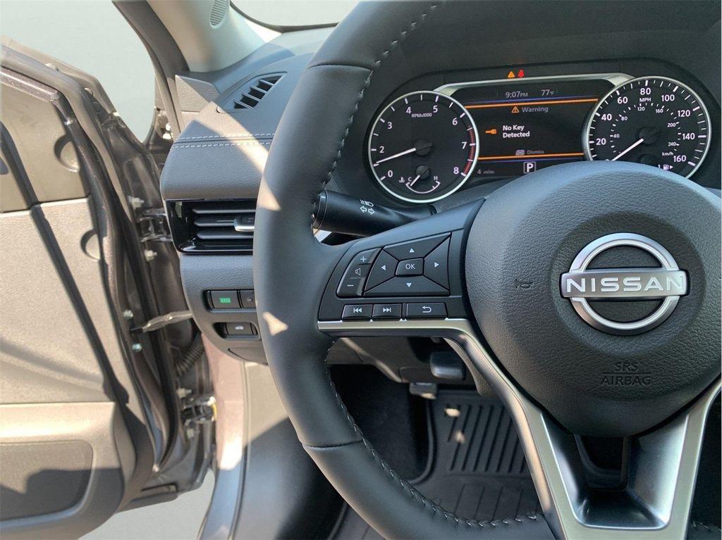 new 2025 Nissan Sentra car, priced at $22,754