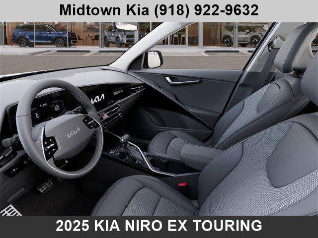 new 2025 Kia Niro car, priced at $30,352