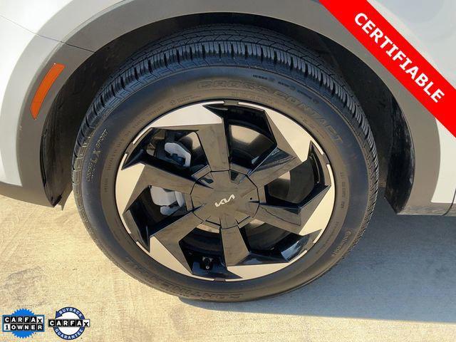 used 2025 Kia Sorento Hybrid car, priced at $33,531