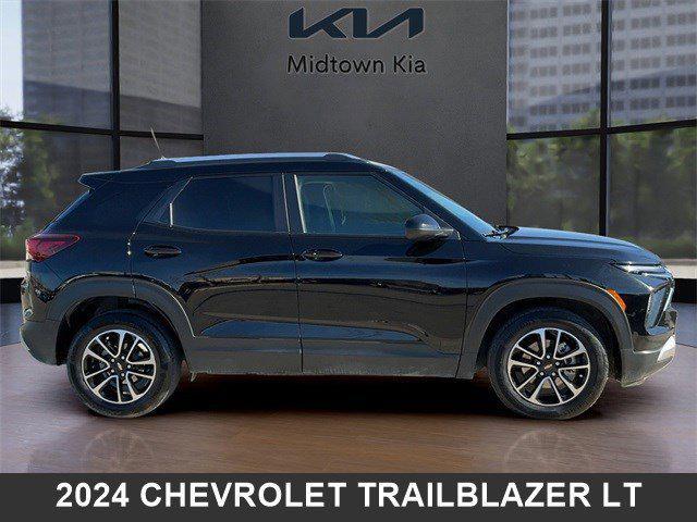 used 2024 Chevrolet TrailBlazer car, priced at $22,199