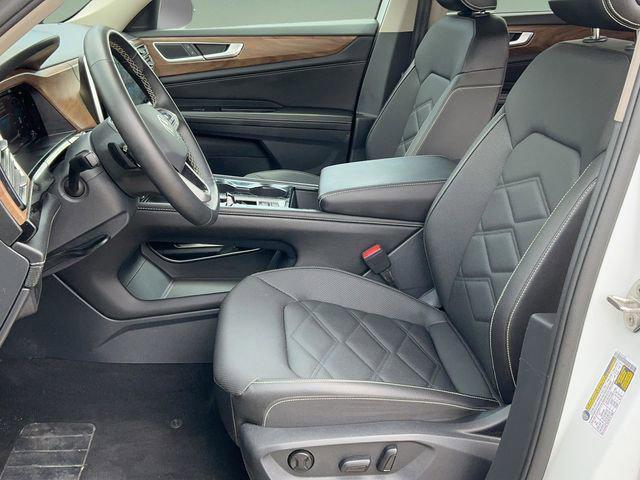 used 2025 Volkswagen Atlas car, priced at $33,961