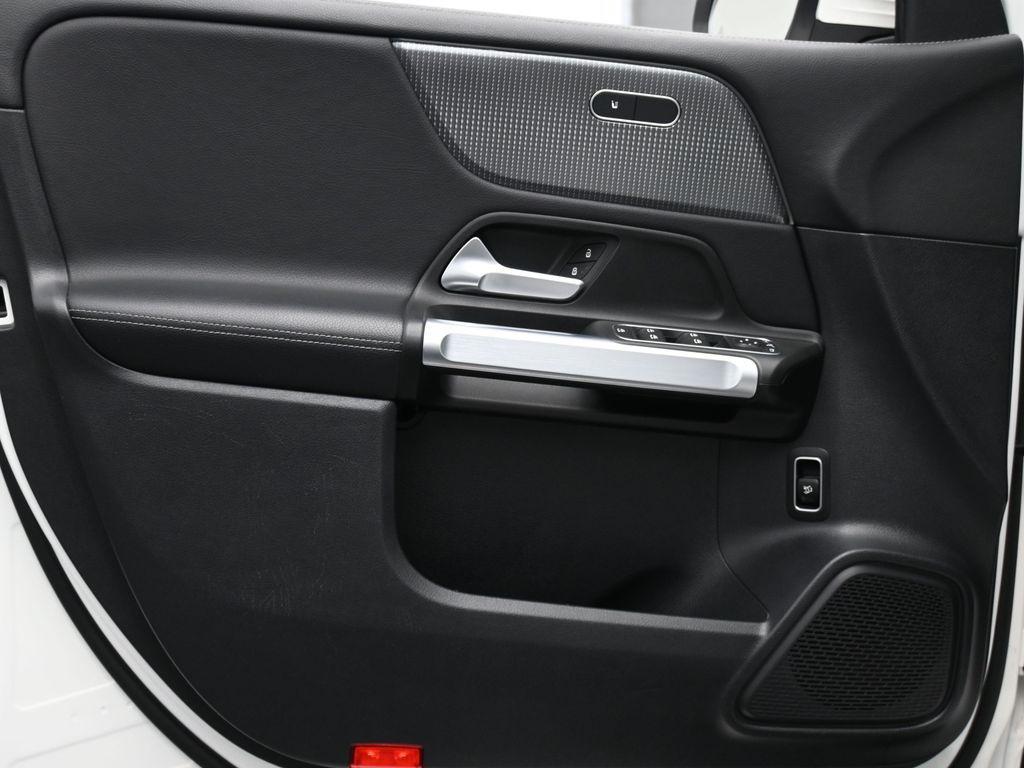 used 2022 Mercedes-Benz GLB 250 car, priced at $26,959