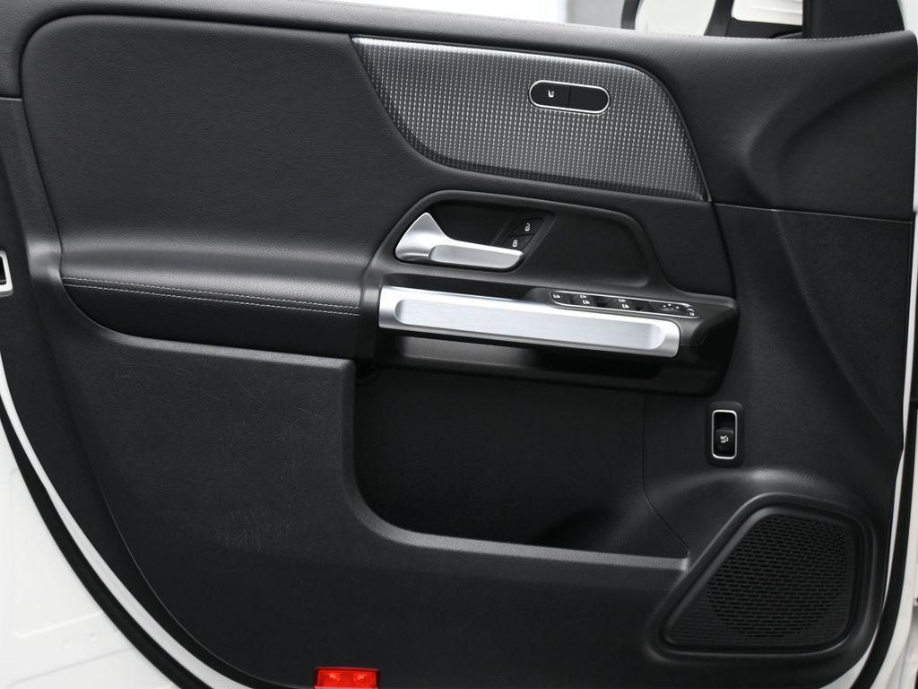 used 2022 Mercedes-Benz GLB 250 car, priced at $26,689