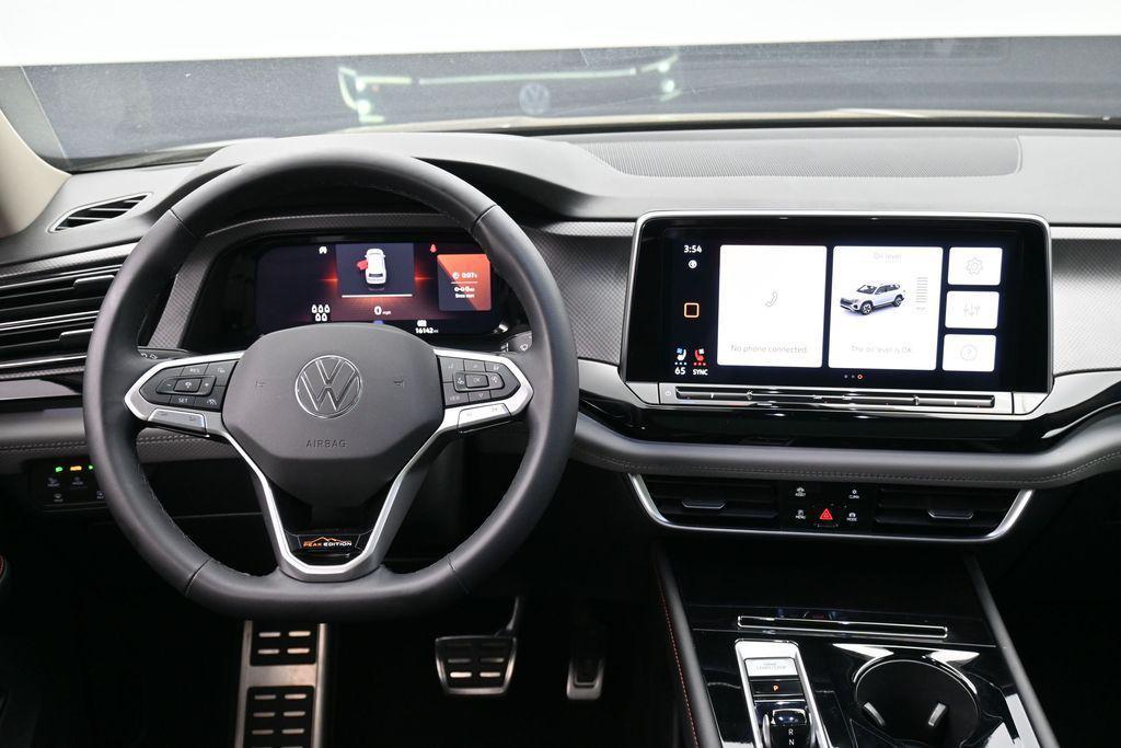 used 2024 Volkswagen Atlas car, priced at $36,771