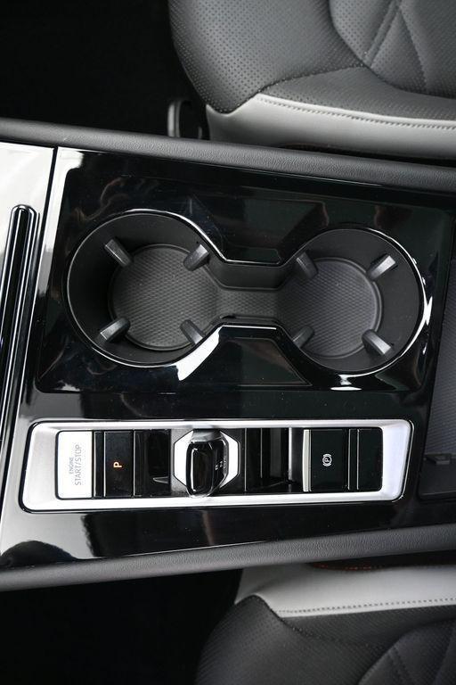 used 2024 Volkswagen Atlas car, priced at $36,771