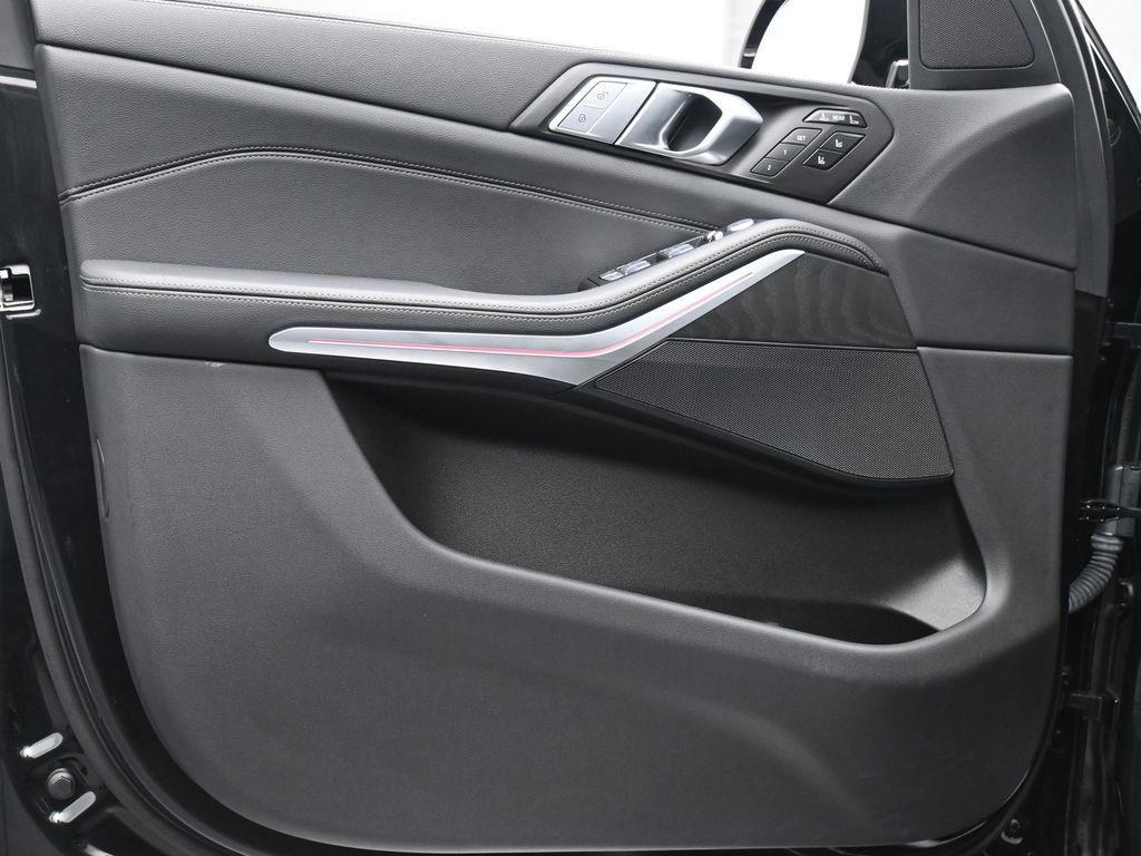 used 2022 BMW X7 car, priced at $45,499