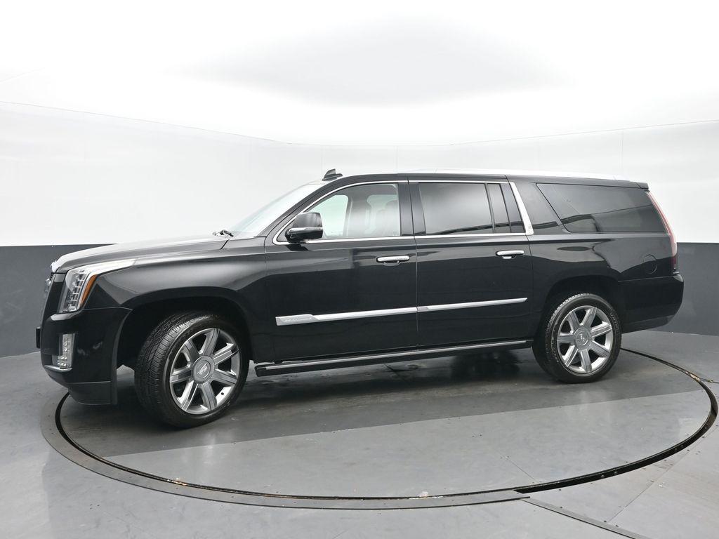 used 2020 Cadillac Escalade ESV car, priced at $37,169