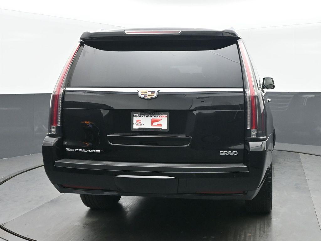 used 2020 Cadillac Escalade ESV car, priced at $37,169