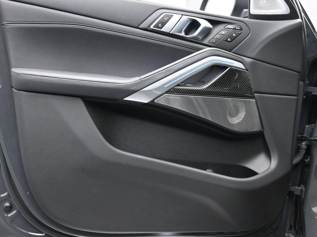 Dark Graphite Metallic 2023 BMW X6 xDrive40i