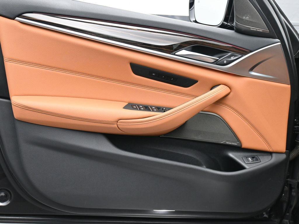 used 2023 BMW 540 car, priced at $39,989