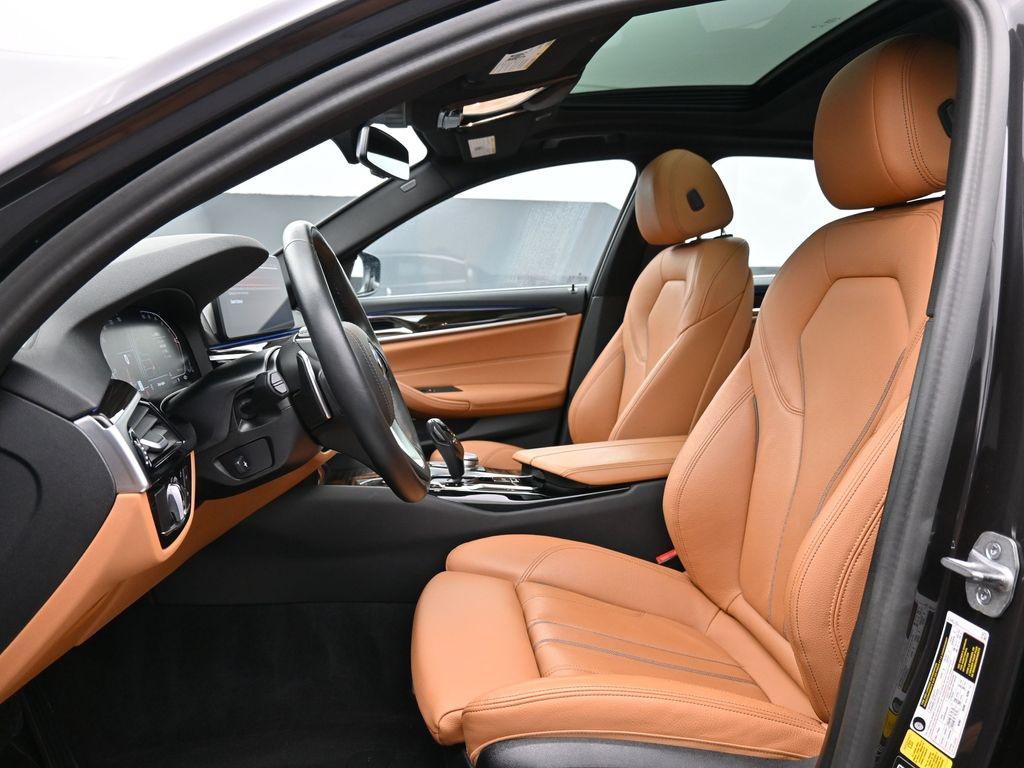 used 2023 BMW 540 car, priced at $39,989