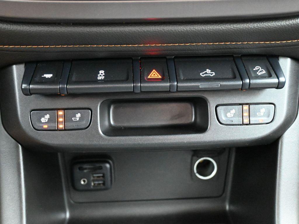 used 2022 GMC Canyon car, priced at $29,989