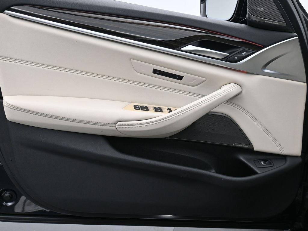 used 2023 BMW 540 car, priced at $48,689