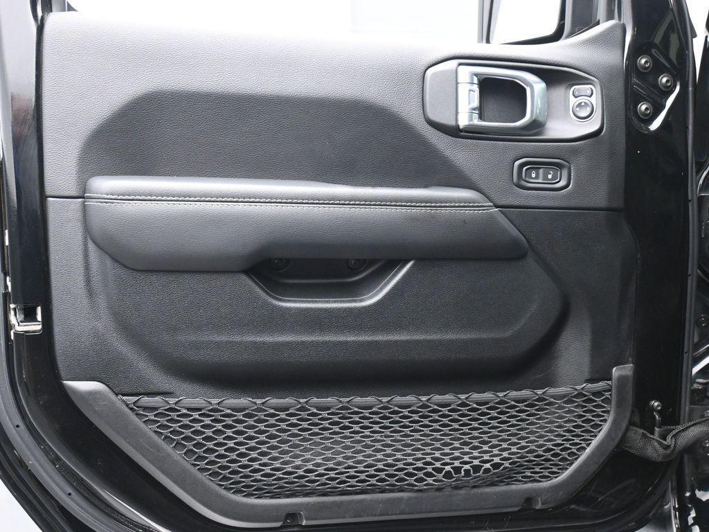 used 2021 Jeep Wrangler Unlimited car, priced at $25,801