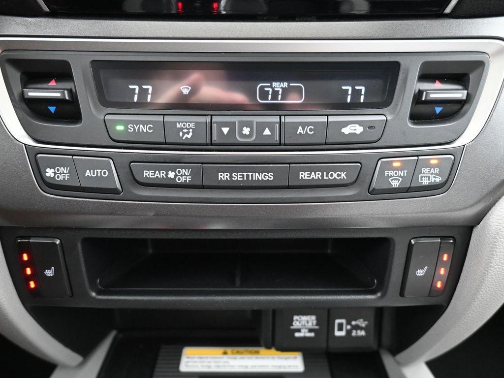 used 2021 Honda Pilot car, priced at $27,589