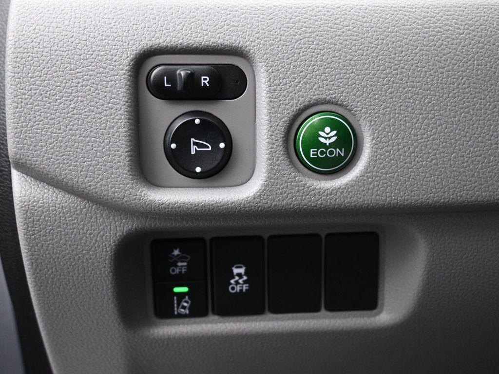 used 2021 Honda Pilot car, priced at $27,589