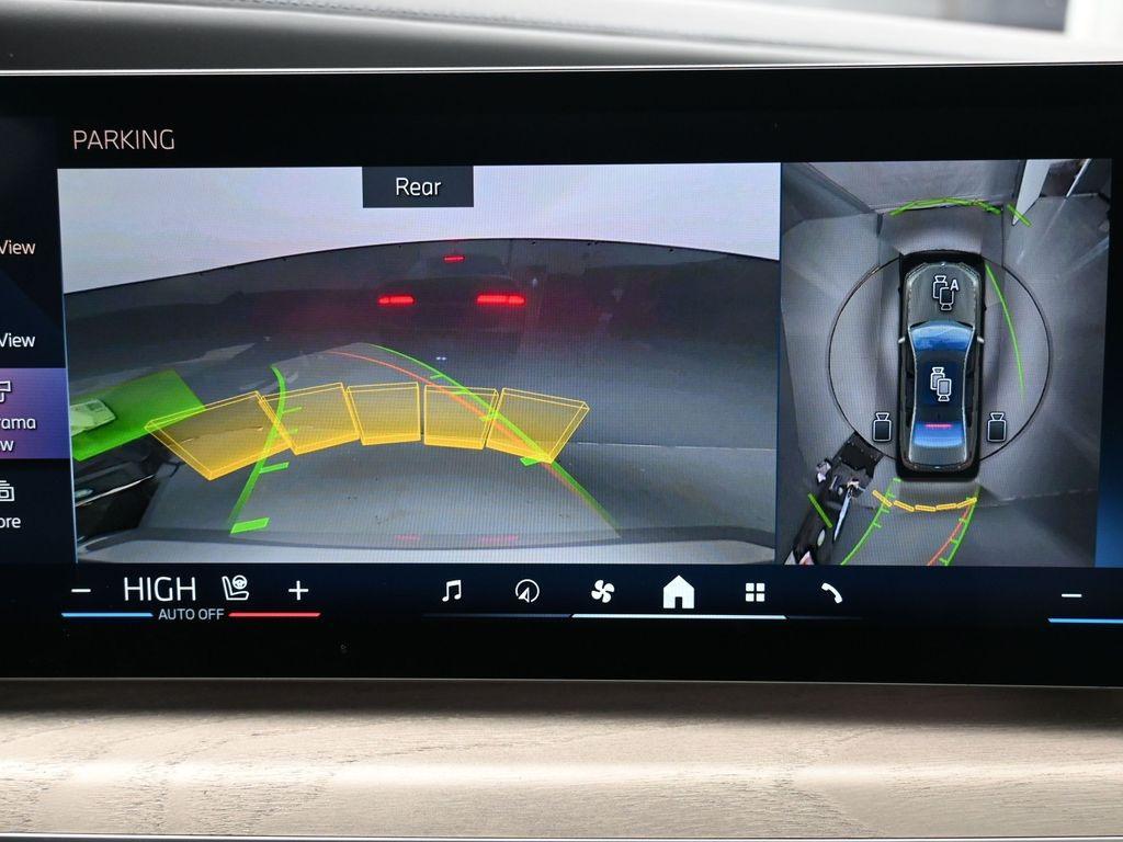 used 2023 BMW i7 car, priced at $71,989